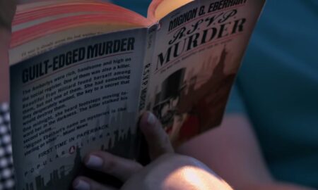 R.S.V.P.-Murder-book-Jennifer-Aniston-in-Murder-Mystery
